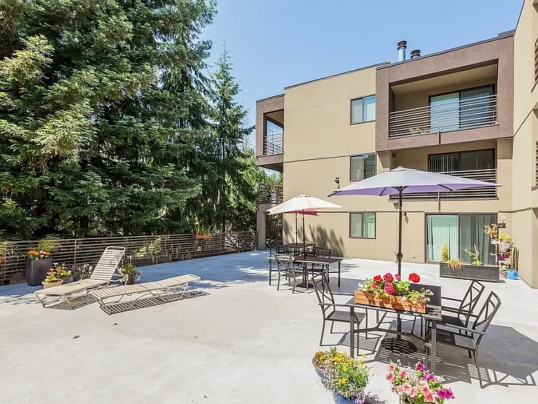 7323 Sand Point Way NE #207 — Photo 11