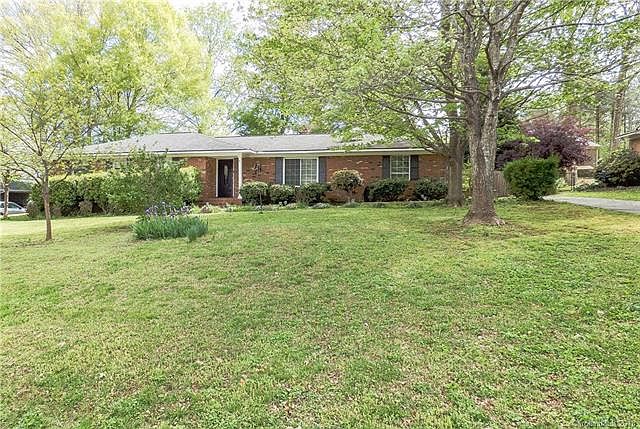 1st image of 3617 Dandridge Cres