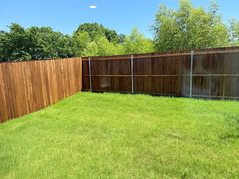 7412 Woodpecker Dr — Photo 9