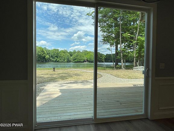 5th image of 157 E Shore Dr