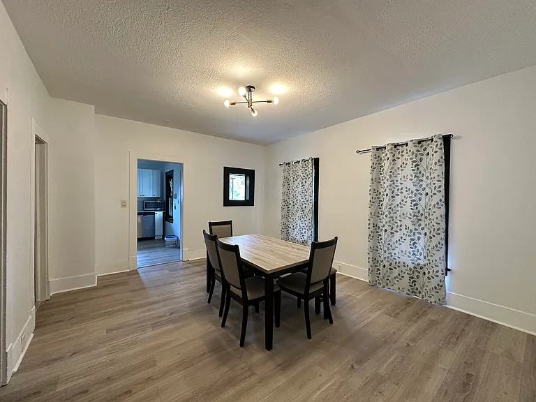 1825 Clover Ave #2 — Photo 3