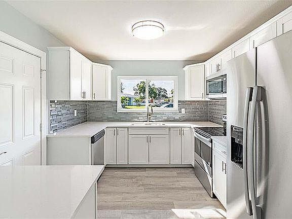 3rd image of 6698A Acmar Ct