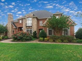 9030 Grey Pointe Dr, Knoxville, TN 37922