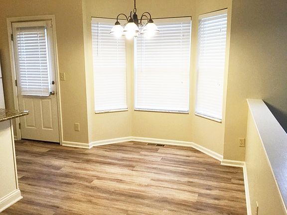 3rd image of 7690 Brunfield Dr
