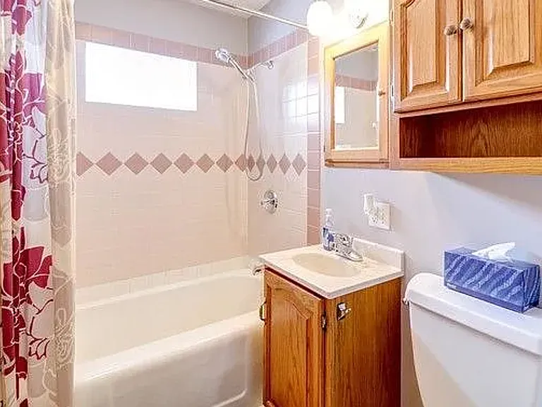 1202 Cambridge Dr — Photo 11