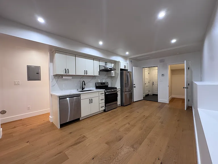 336A Lakeview Ave #A — Photo 7
