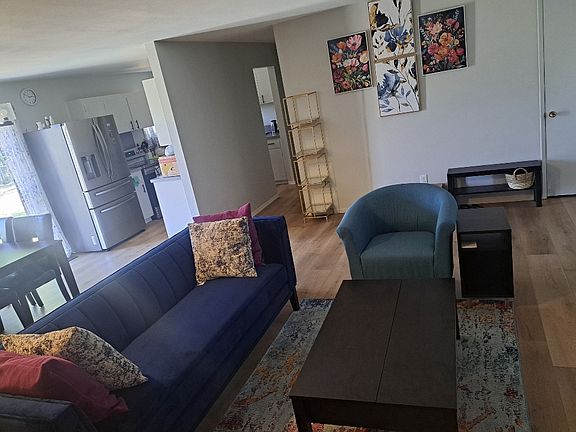 5th image of 511 Flint Way