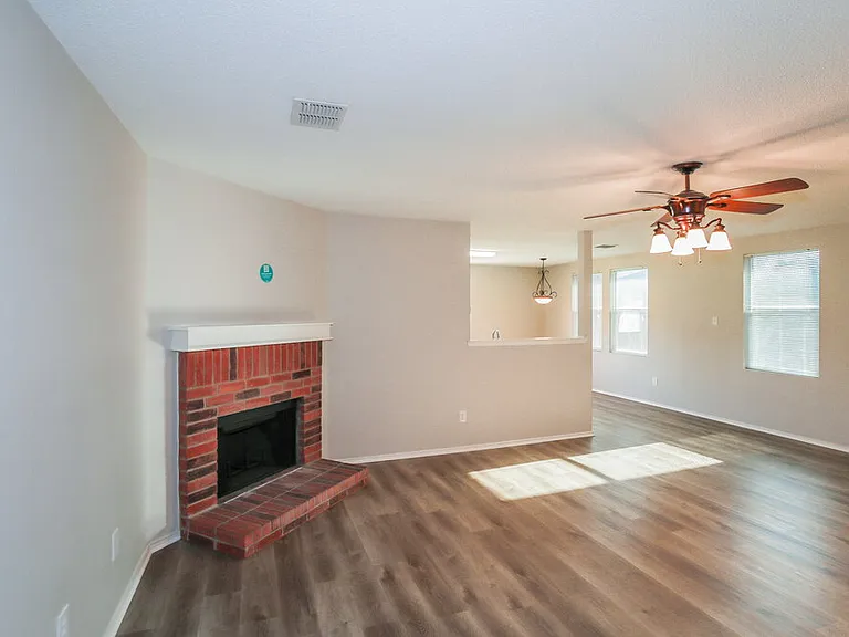 3343 Lipizzan Dr — Photo 3