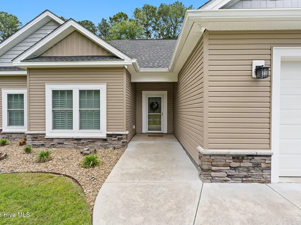 676 Boundary Loop Road NW, Calabash, NC 28467