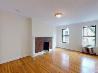 571 3rd Ave #8R, New York, NY 10016