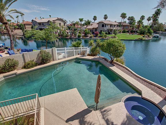 5th image of 1426 W Bahia Ct