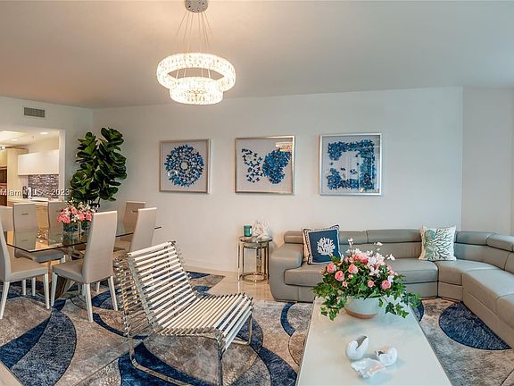 3rd image of 17301 Biscayne Blvd APT 1706