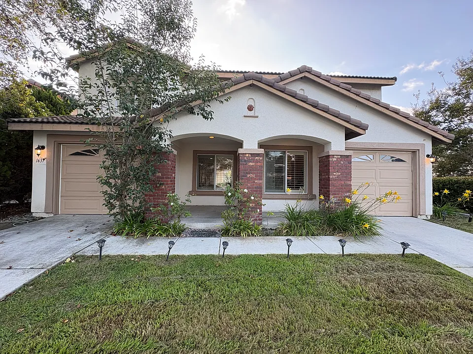 1637 Gold Run Rd