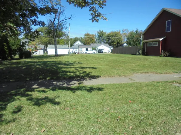 526 W Main St, Hartford City, IN 47348