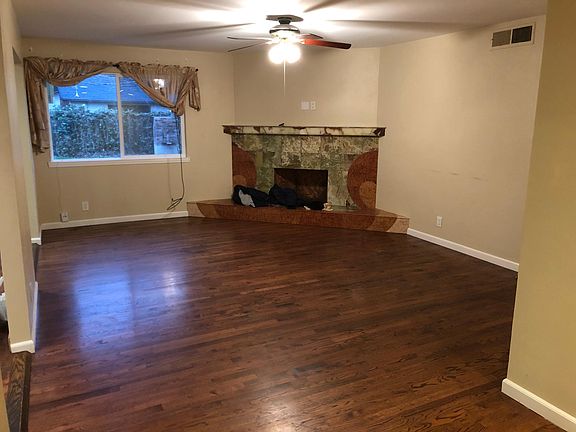 2nd image of 7715 Oakcreek Dr