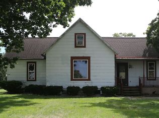 102 N Maple St, Toluca, IL 61369