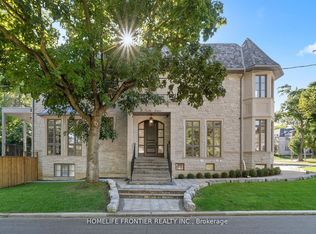 8 Vesta Dr, Toronto, ON M5P2Z3