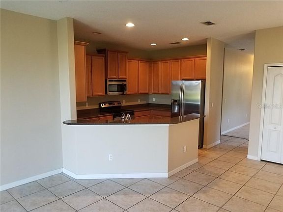 4th image of 2265 Beardsley Dr
