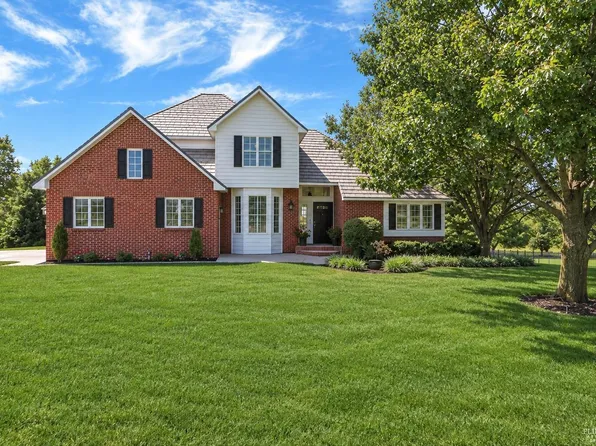 605 Westview Ct, Council Grove, KS 66846
