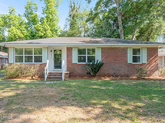3rd image of 2910 Riverbank Drive