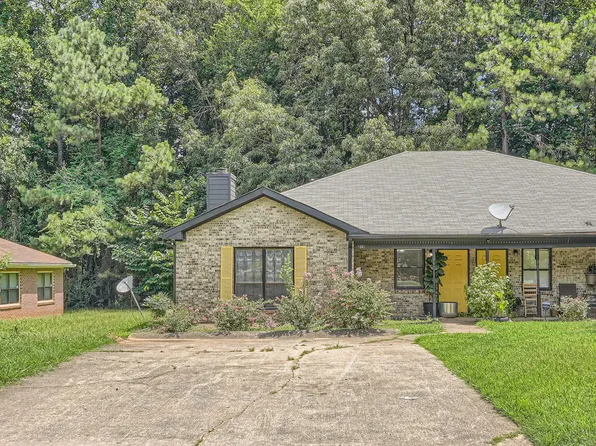 1091 Summer Brook Rd, Atlanta, GA 30349