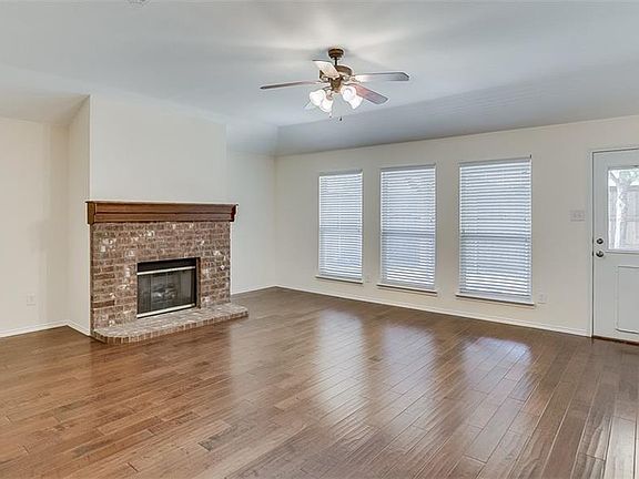 3rd image of 4027 Sydney Dr