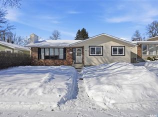 64 CRAIGIE BAY, Regina, SK S4R 6M6