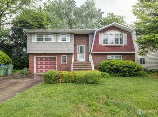 114 Redwood Ave, Edison, NJ 08817