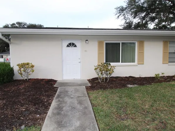 2202 Clubhouse Dr, Sun City Center, FL