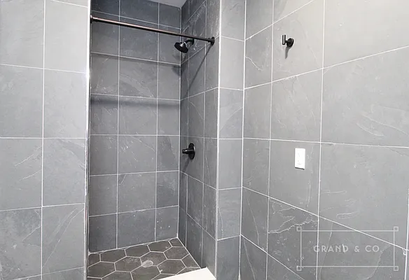 Rented by Grand & Co. | media 10