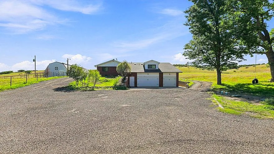 4702 North State Highway 67 - 1 — Photo 2