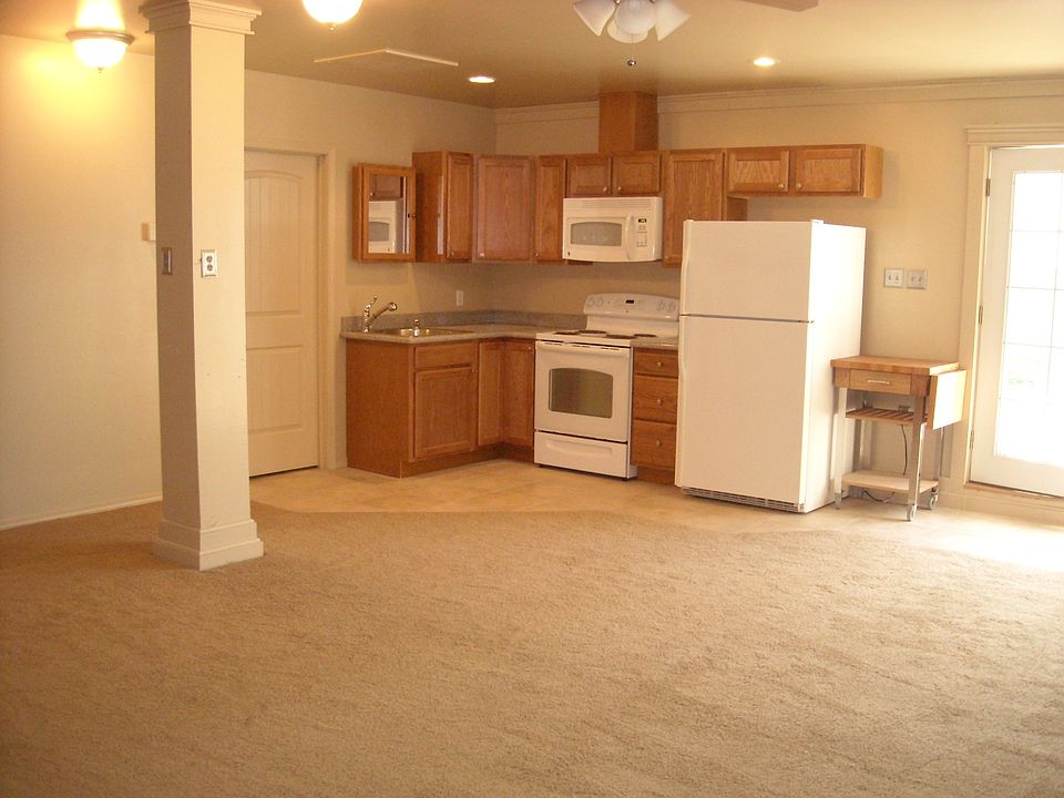 1st image of 908 North St SE