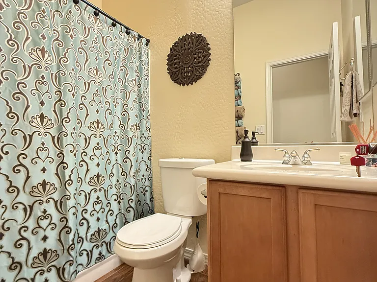 2245 W Clearview Trl — Photo 33
