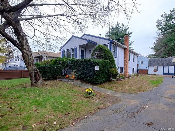 2nd image of 30 Alderson Ave