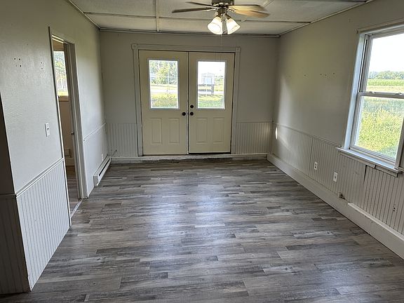 2nd image of 120 N Jefferson St