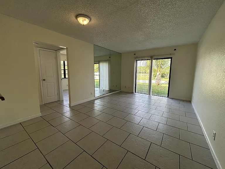 7625 Tam Oshanter Blvd #102-2 — Photo 4