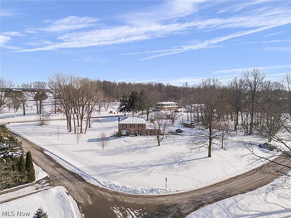 3rd image of 11585 Eldorado Cir NE
