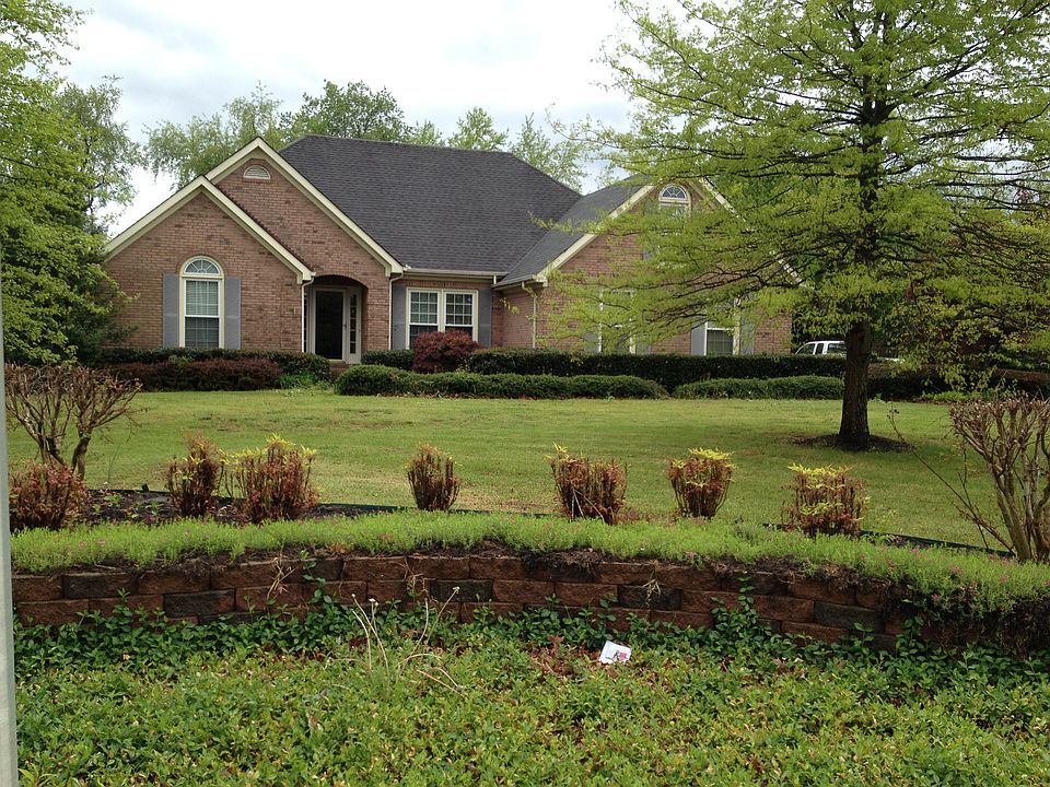 all brick, nice neighborhood