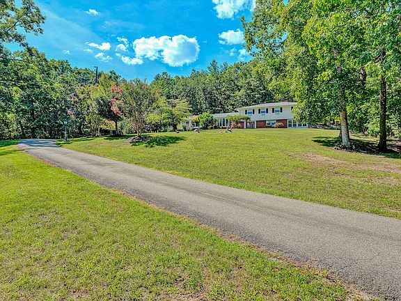 2nd image of 3872 Carvins Cove Rd