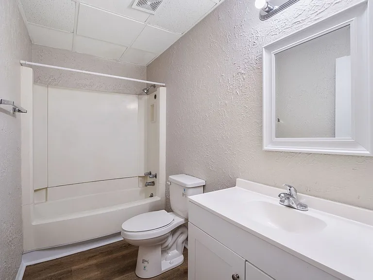 Foxtree Apartments — Photo 108