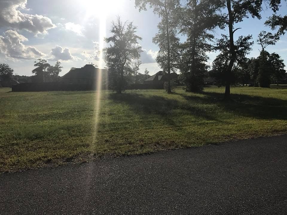 1st image of E Cabella Dr