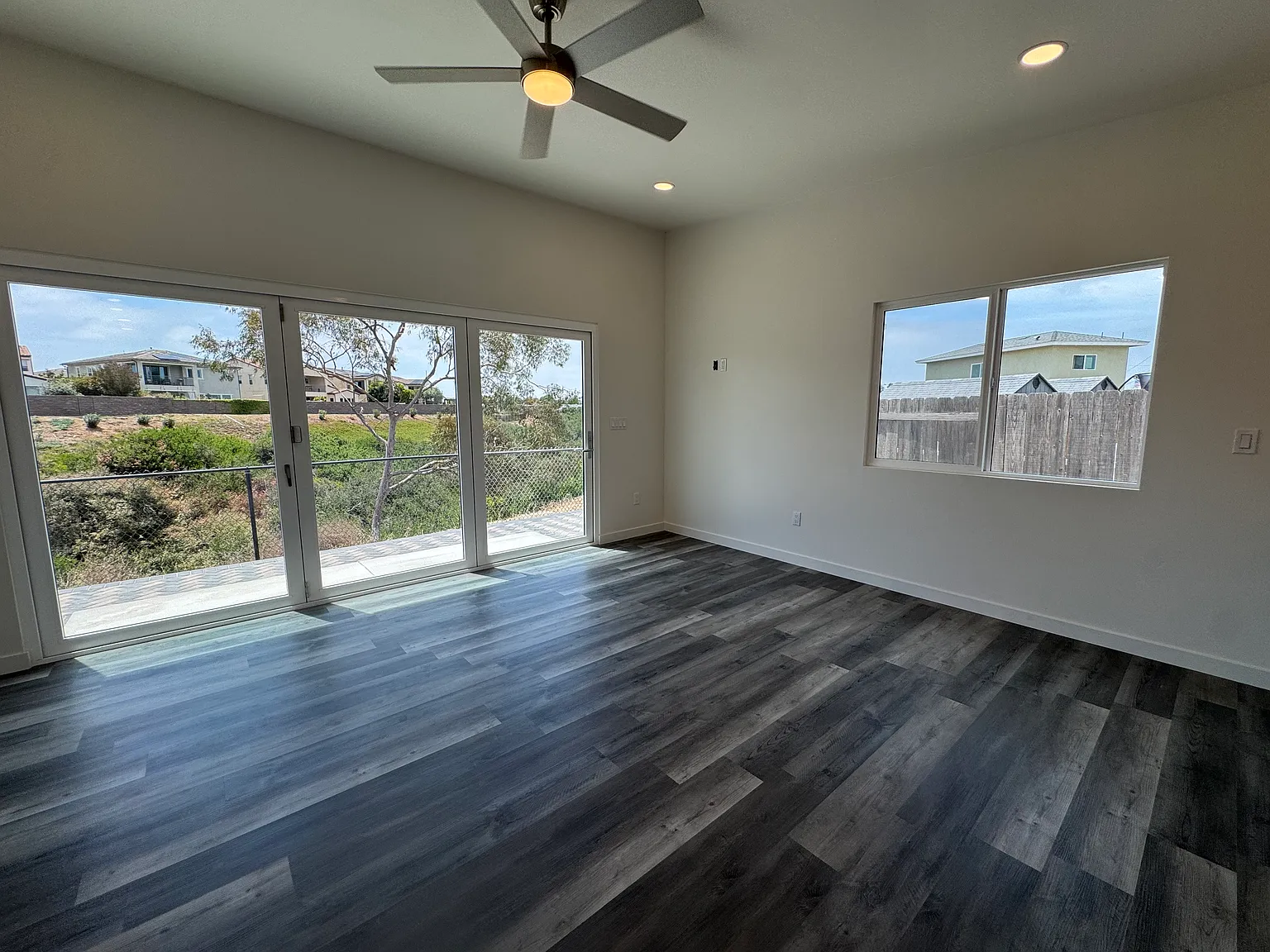 2 bed, 1180 sqft, $4,645 — Photo 1