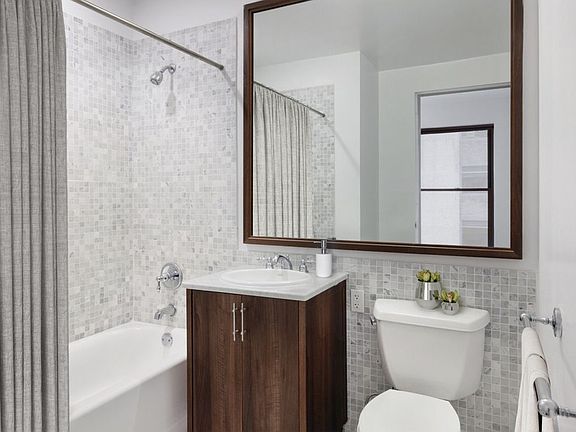 2nd image of 37 Wall St APT 10F
