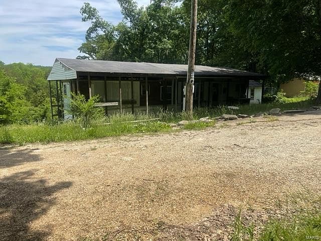 2nd image of 3027 Lookout Trl