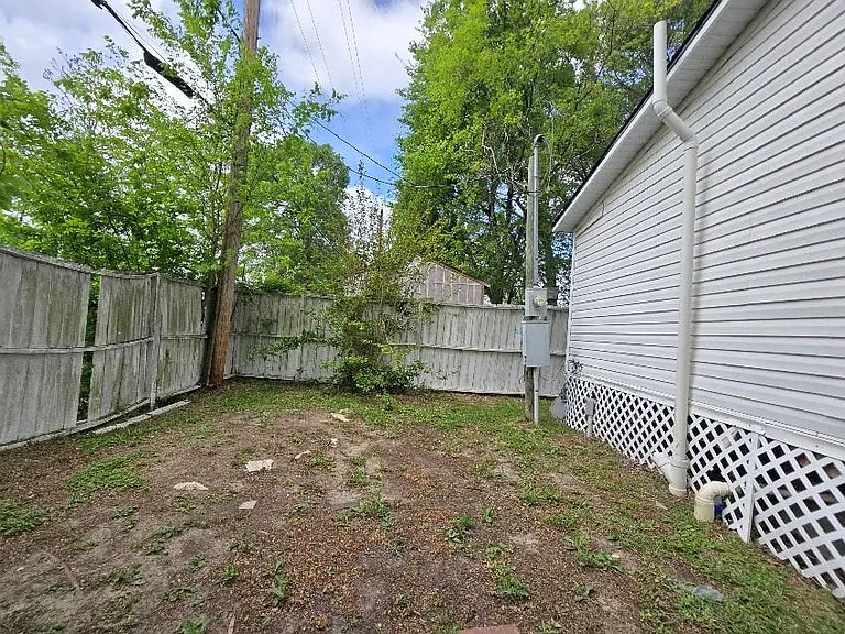 5815 Dylan Dr — Photo 13