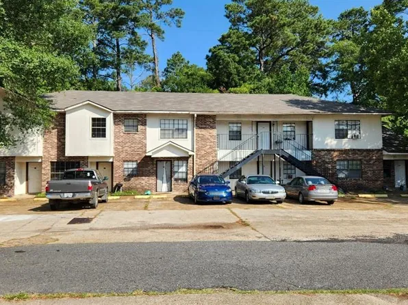 126 Jefferson Ct, Pineville, LA 71360