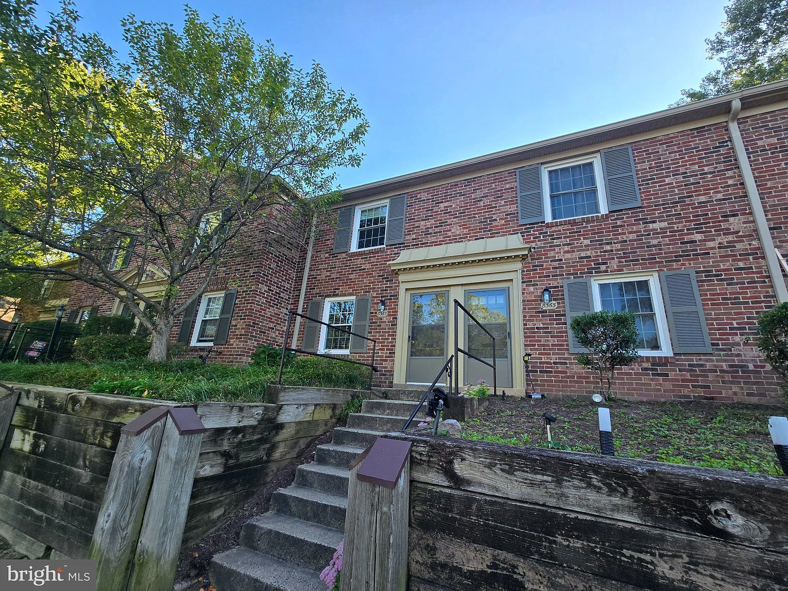 Cardinal Forest Condo — Photo 1