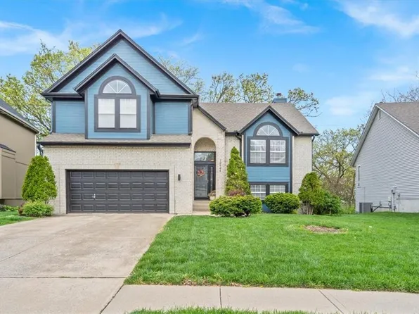 12848 S Rene St, Olathe, KS 66062