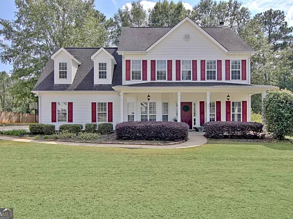 545 Willow Dell Dr, Senoia, GA 30276