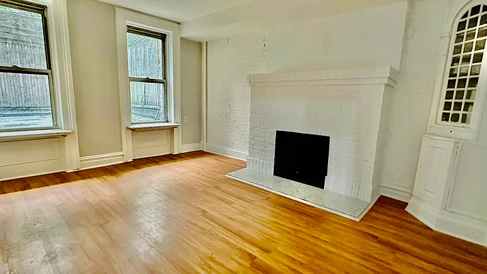 Rented by Aventana | media 5